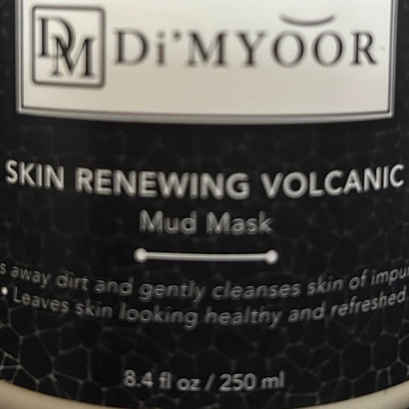 Di'MYOOR Skin Renewing Volcanic Mud Mask NEW - Picture 2 of 3